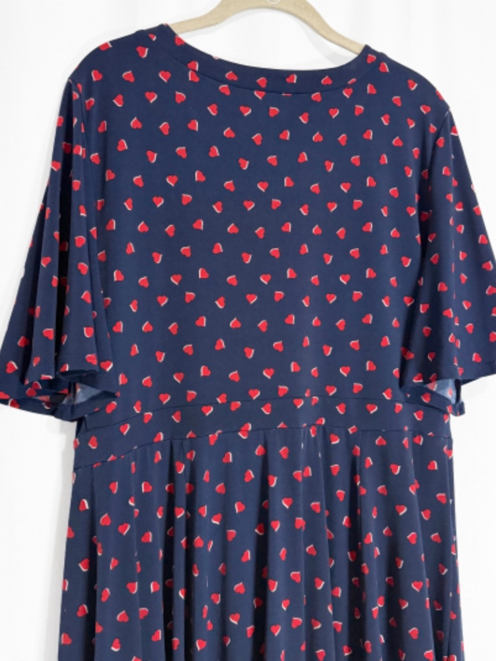 Torrid Navy Blue and Red Mini Hearts Studio Knit Faux Wrap Dress Size 1X - Picture 6 of 9